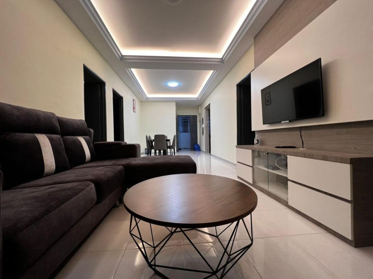 Apartment Stoberi Cekelat *
